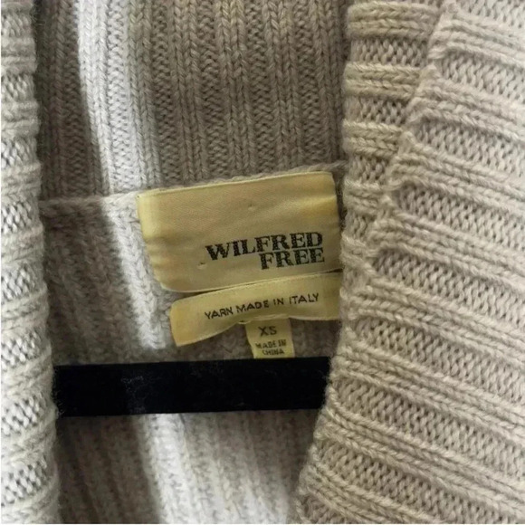 ARITZIA WILFRED FREE Lin Grey Turtleneck Long Sleeve Sweater 100% Wool Size XS - Picture 5 of 7